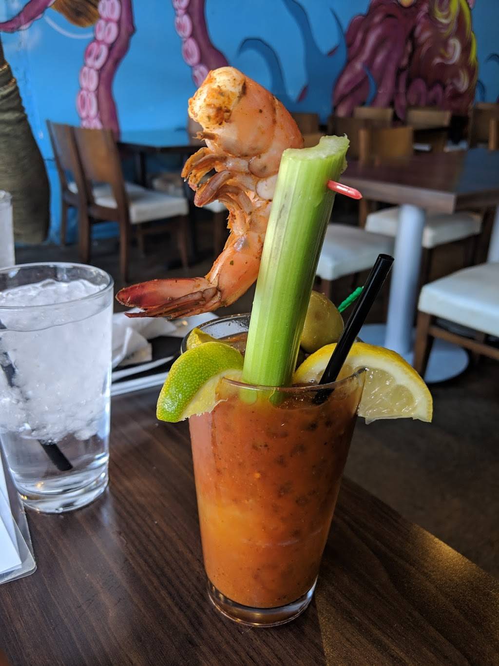 Luke Wholeys Wild Alaskan Grille | restaurant | 2106 Penn Ave, Pittsburgh, PA 15222, USA | 4129044509 OR +1 412-904-4509