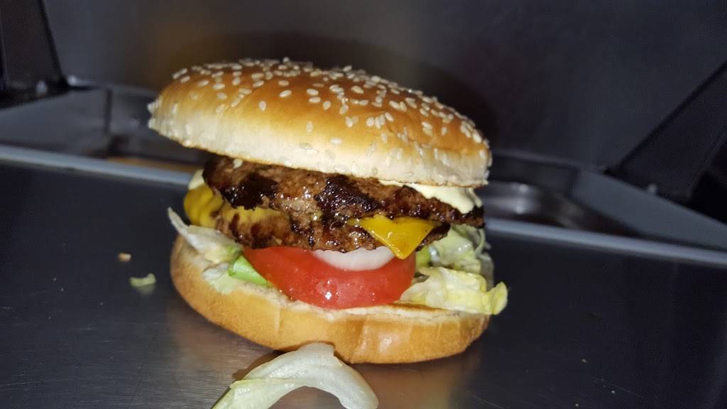 Super Burger Drive-in | restaurant | 611 1st St, Gilroy, CA 95020, USA | 4087672146 OR +1 408-767-2146