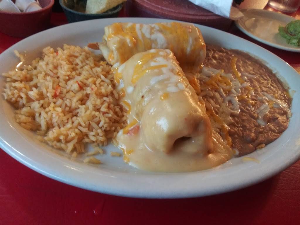 Chelinos Mexican Restaurant | restaurant | 1637 OK-66, El Reno, OK 73036, USA | 4053458034 OR +1 405-345-8034