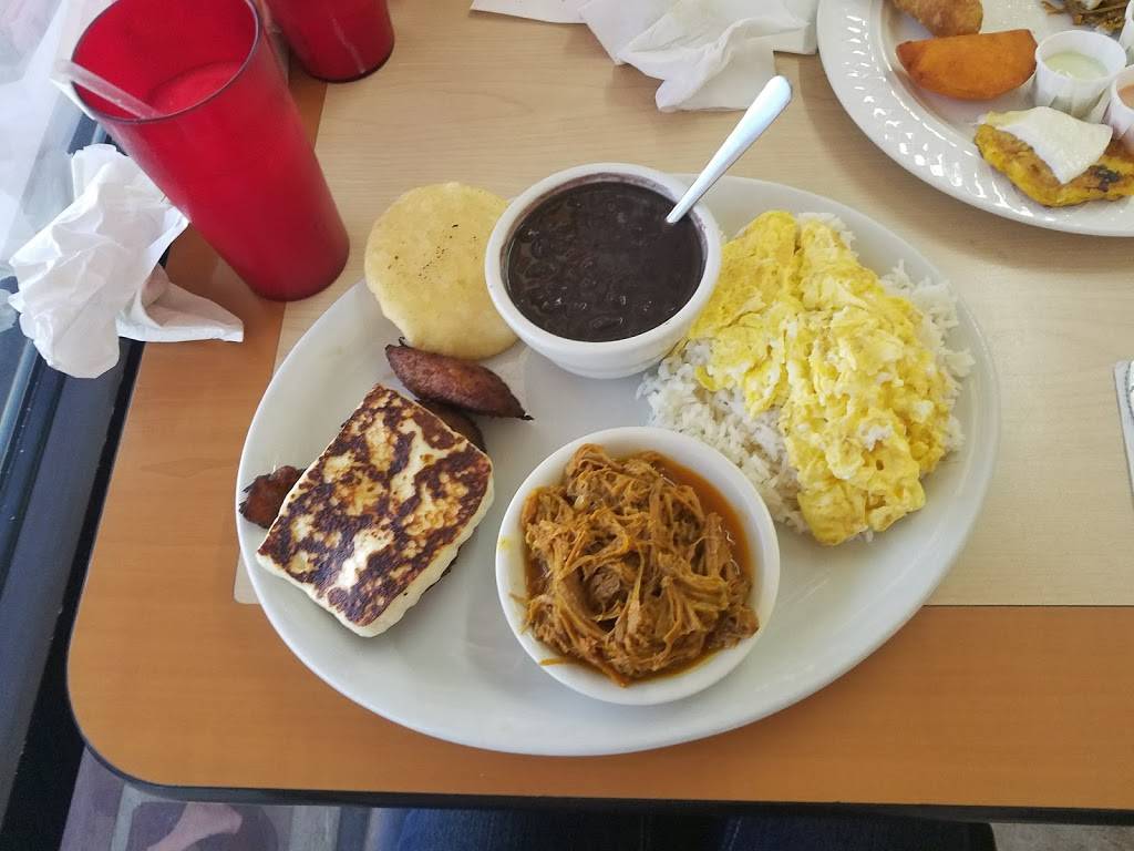 Dona Arepa Restaurant | restaurant | 3090 S Jog Rd, Greenacres, FL 33467, USA | 5613288790 OR +1 561-328-8790