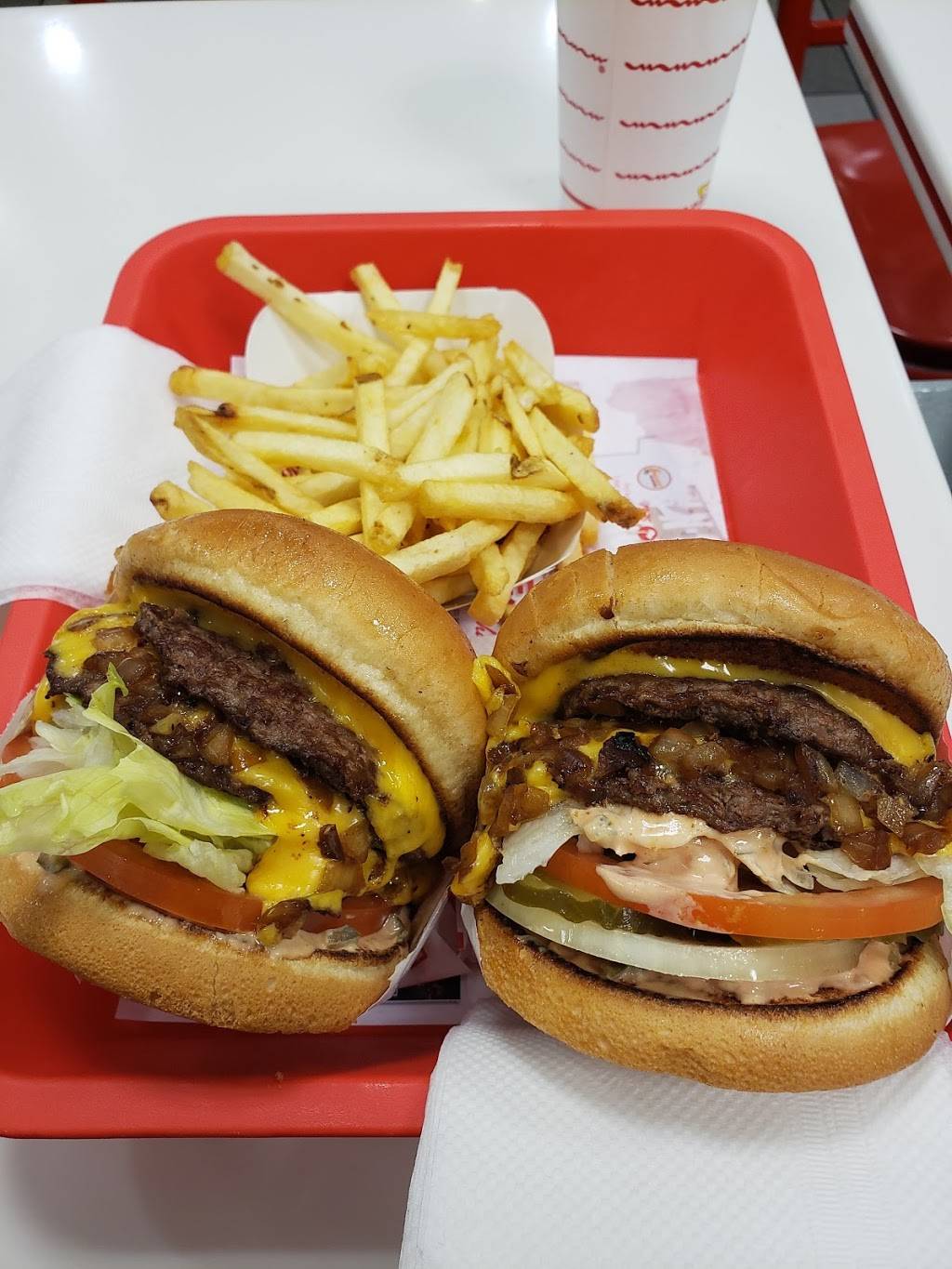 In-N-Out Burger | restaurant | 3020 El Camino Real, Tustin, CA 92782, USA | 8007861000 OR +1 800-786-1000