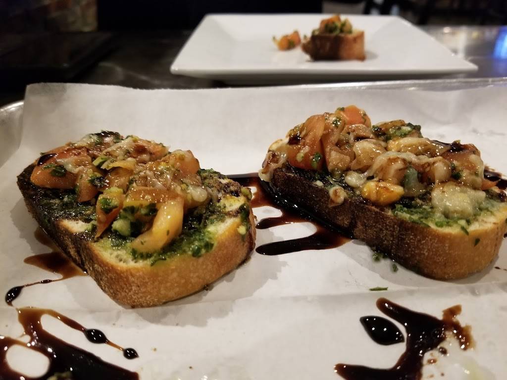 Fire N Smoke BBQ & Pizza | restaurant | 6502 E Tanque Verde Rd, Tucson, AZ 85715, USA | 5203006686 OR +1 520-300-6686