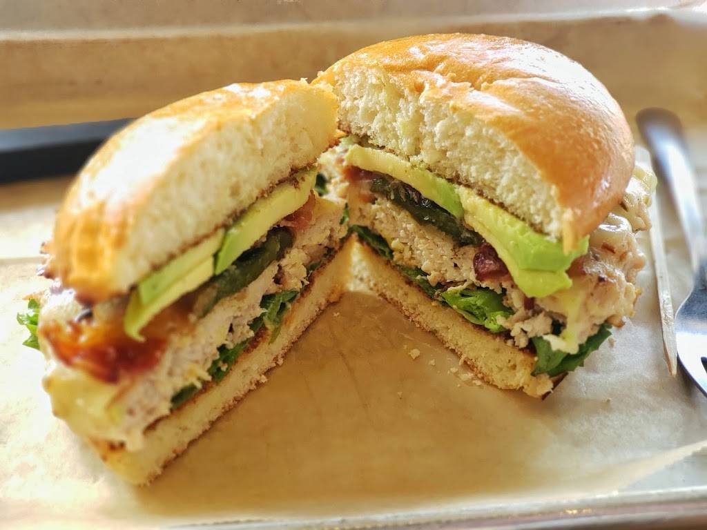 Hopdoddy Burger Bar | restaurant | 1125 NW 63rd St Suite A, Nichols Hills, OK 73116, USA | 4058423000 OR +1 405-842-3000