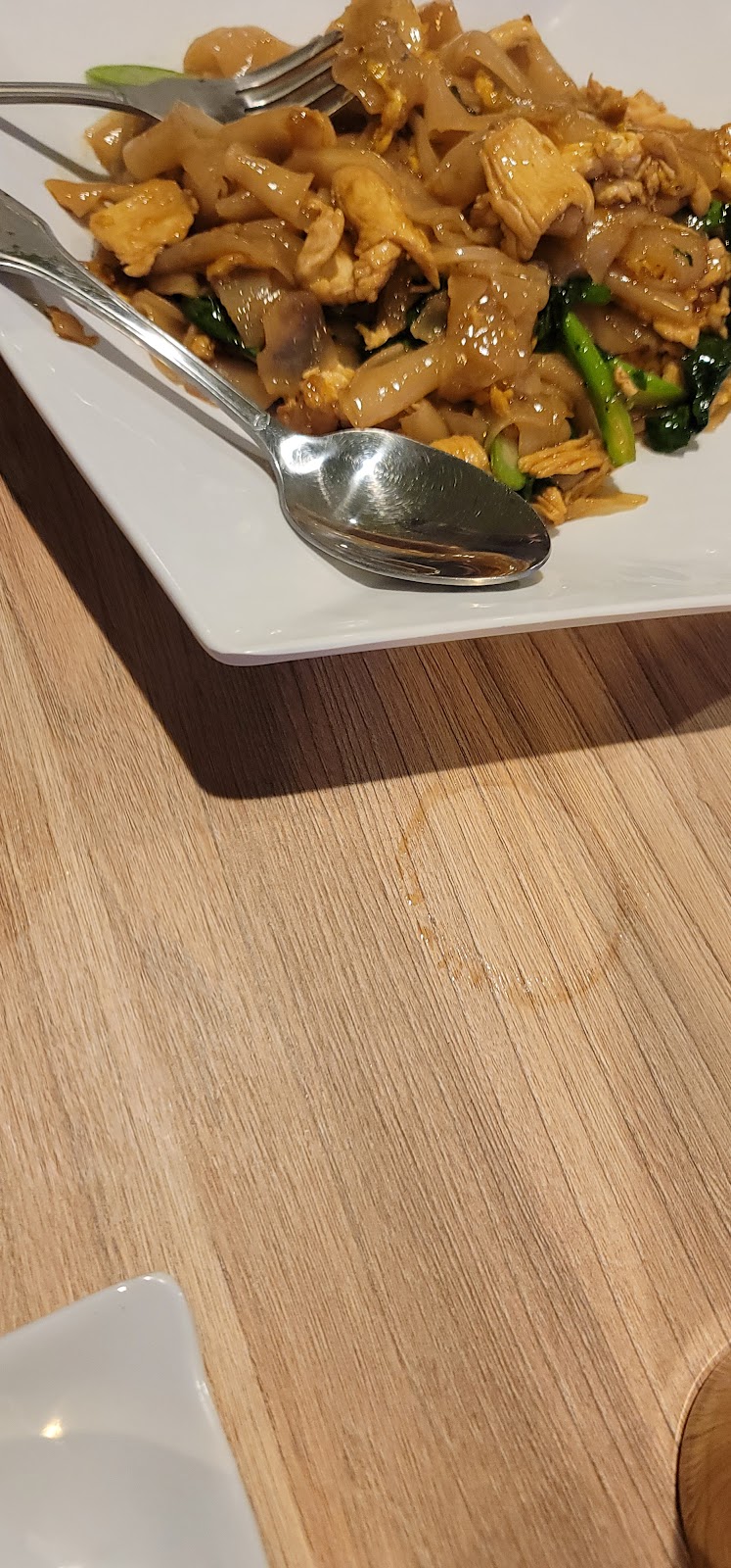 Mai Thai Kitchen | restaurant | 2397 Michael Dr, Newbury Park, CA 91320, USA | 8057163129 OR +1 805-716-3129