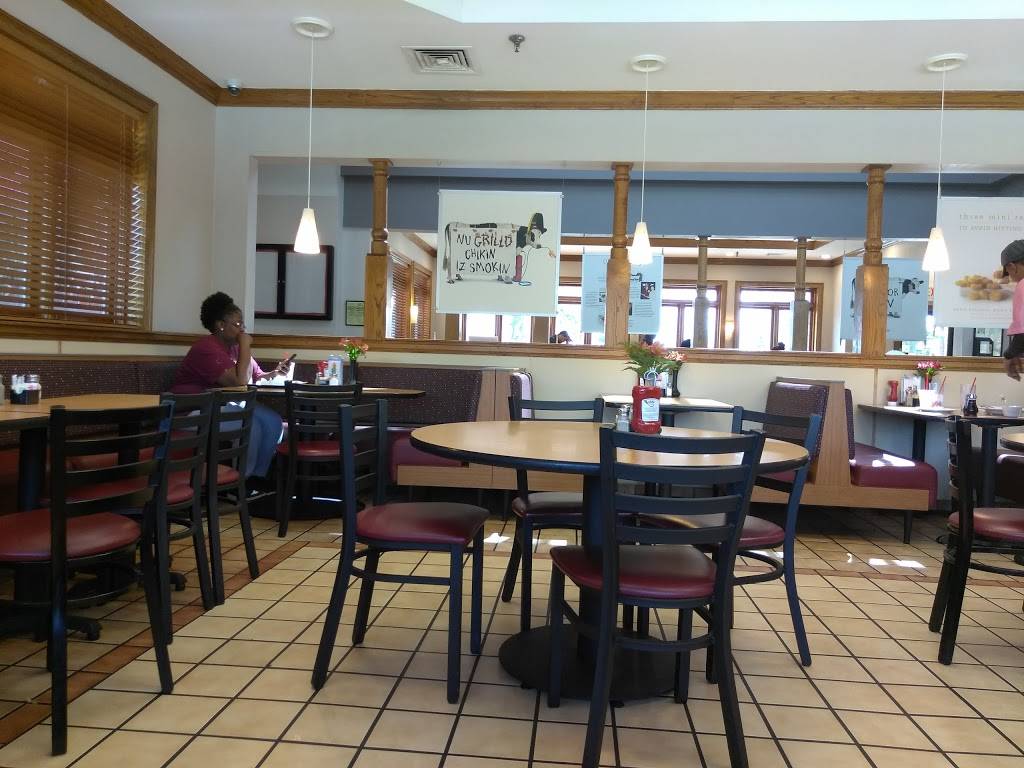 Riverdale Dwarf House | restaurant | 6459 GA-85, Riverdale, GA 30274, USA | 7709919498 OR +1 770-991-9498