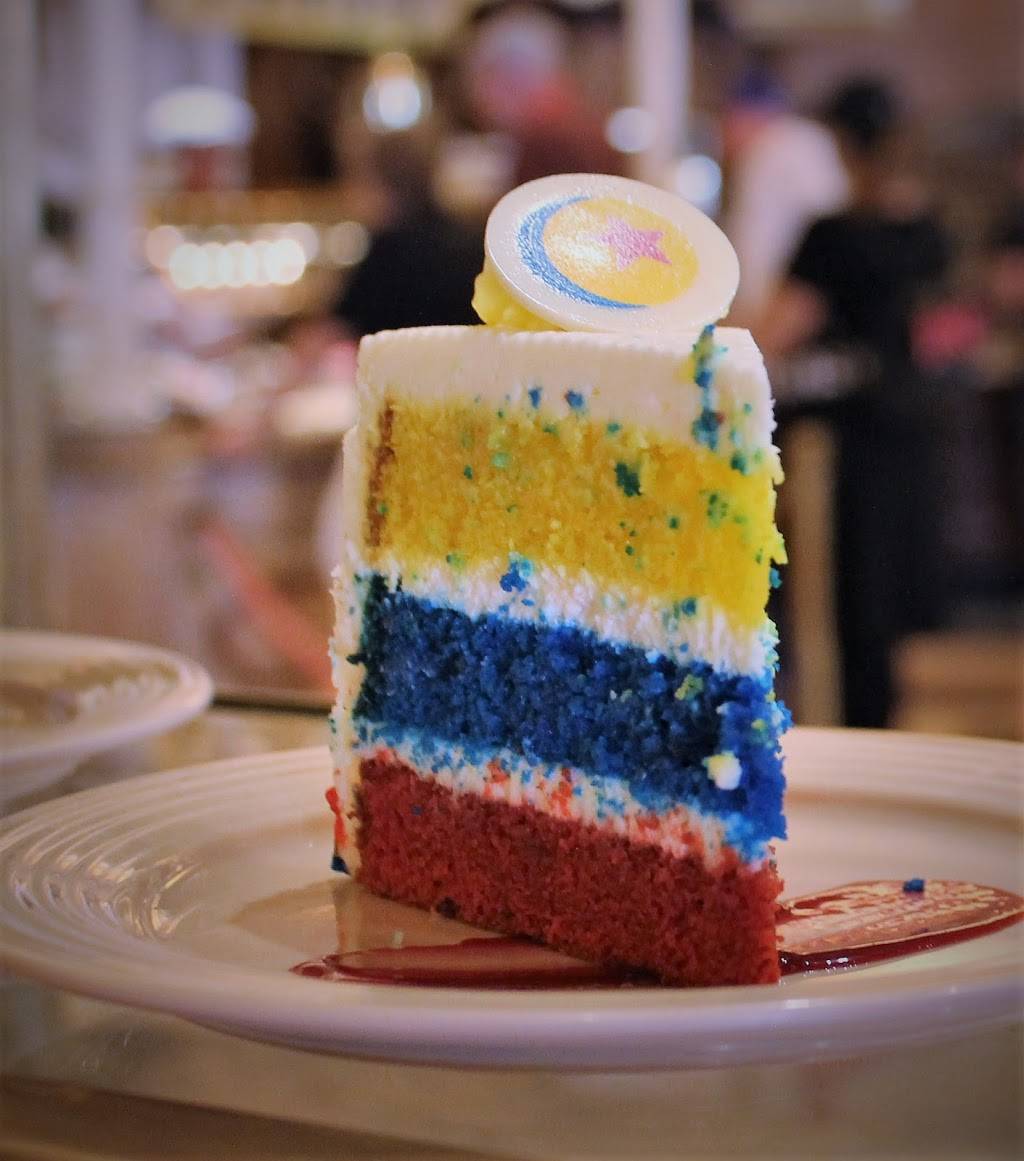 Plaza Inn | restaurant | Disneyland Park, Anaheim, CA 92802, USA | 7147813463 OR +1 714-781-3463