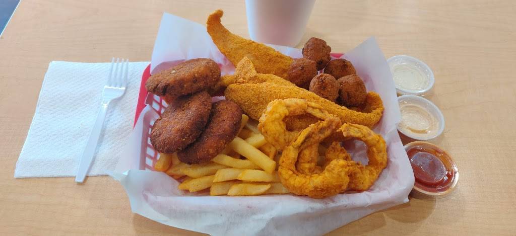 Sams Southern Eatery | restaurant | 920 S 3rd St, Terre Haute, IN 47807, USA | 8129174021 OR +1 812-917-4021