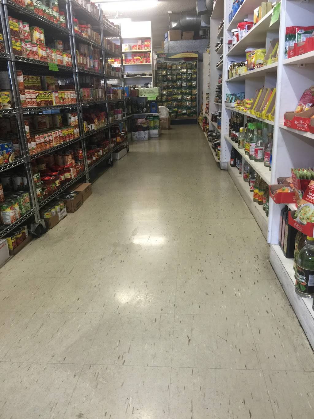 Caravan Mideastern Foods | restaurant | 2817 N Country Club Rd, Tucson, AZ 85716, USA | 5203236808 OR +1 520-323-6808