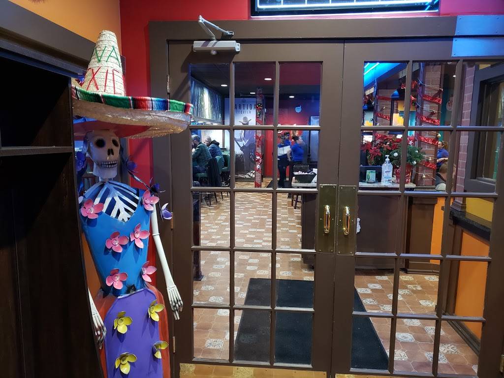 Loco Restaurant and Cantina | restaurant | 1417 Prospect St, Indianapolis, IN 46203, USA | 3173841745 OR +1 317-384-1745