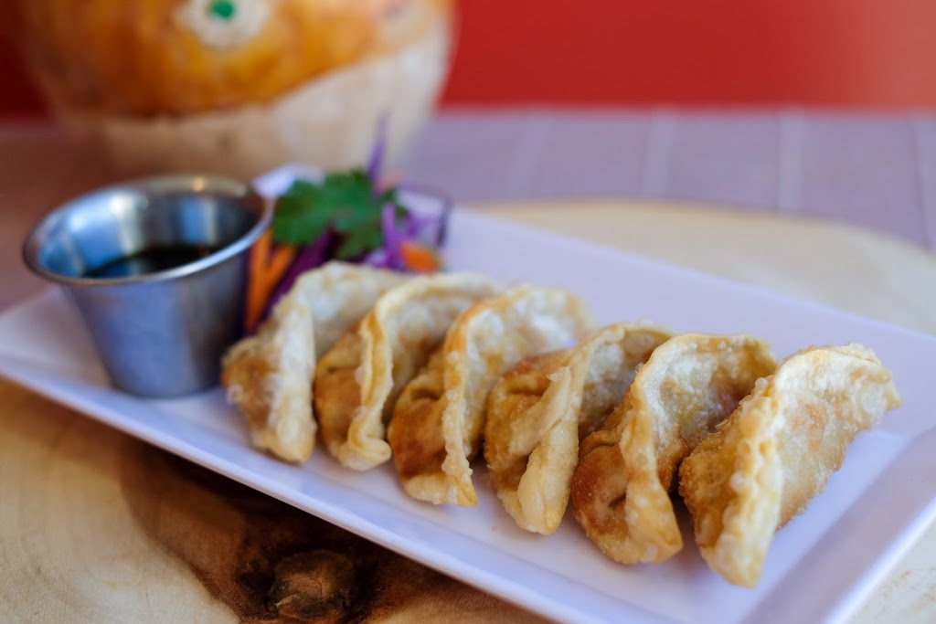 Kinn Thai cuisine | restaurant | 2638 S Timberline Rd Suite 120, Fort Collins, CO 80525, USA | 9706728551 OR +1 970-672-8551