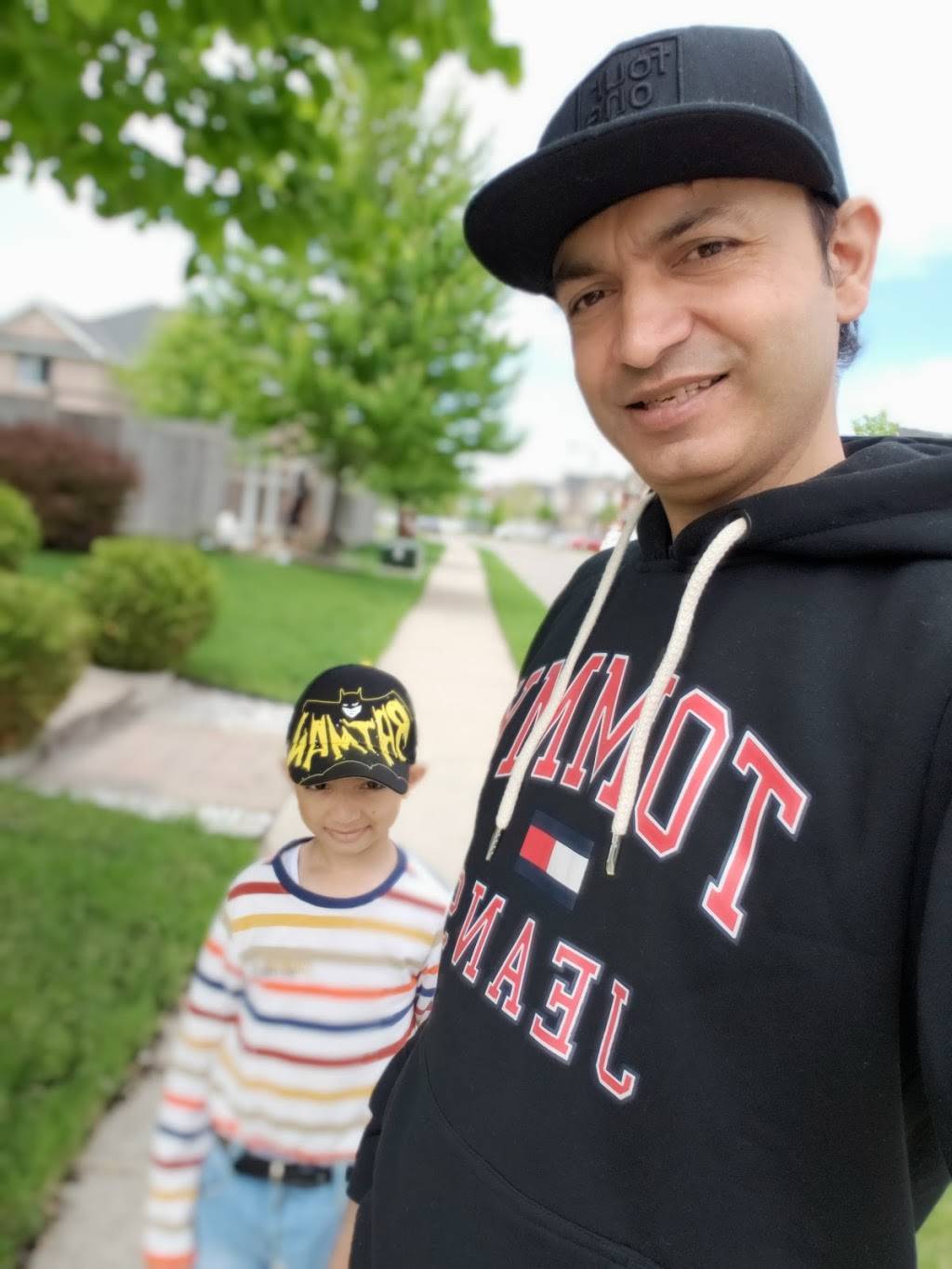 Airport Sweets & Tandoori Restaurant | restaurant | 9899 Airport Rd #6, Brampton, ON L6S 0A9, Canada | 9054581173 OR +1 905-458-1173