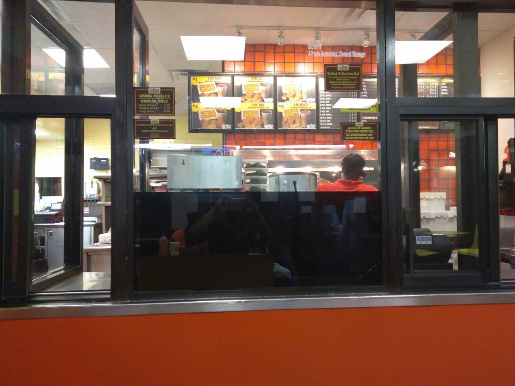 Williams Fried Chicken | restaurant | 4875 Sunnyvale St, Dallas, TX 75216, USA | 2143755055 OR +1 214-375-5055