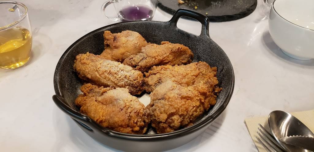 Dazi Lounge & Kitchen | restaurant | 2273 Dundas St W Unit 17, Mississauga, ON L5K 2L8, Canada | 6478068883 OR +1 647-806-8883