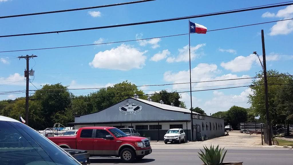 Cowgirls Cafe | restaurant | 2818 S WW White Rd, San Antonio, TX 78222, USA | 2103844122 OR +1 210-384-4122