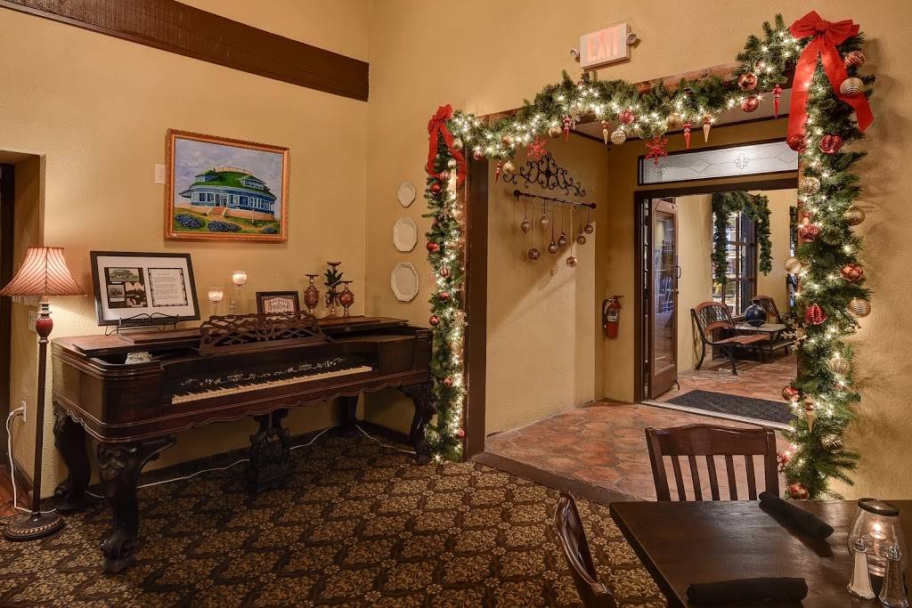 Eighteen Ninety Grille and Lounge | night club | 115 E Pearl St, Granbury, TX 76048, USA | 8175333400 OR +1 817-533-3400