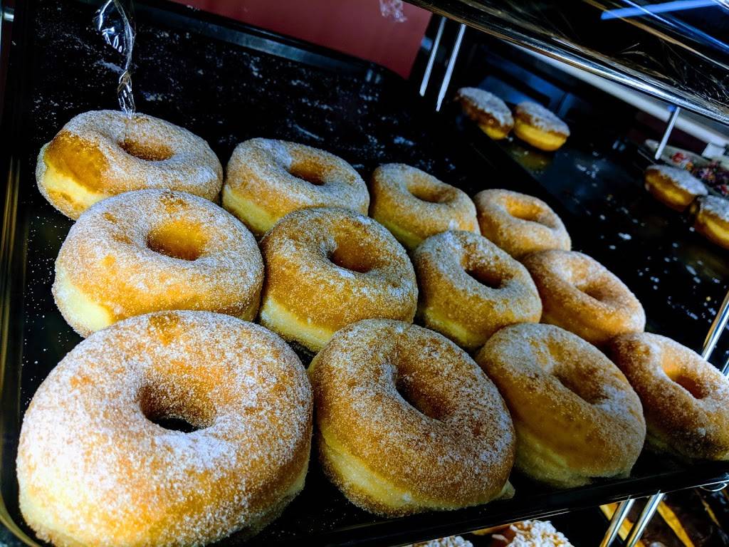 Yum Yum Donuts | cafe | 17210 Prairie Ave, Torrance, CA 90504, USA | 3103718114 OR +1 310-371-8114