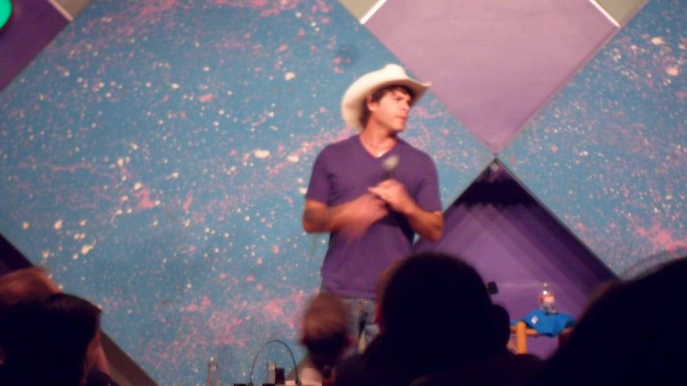 Rivercenter Comedy Club | restaurant | 618 I-410, San Antonio, TX 78216, USA | 2105418805 OR +1 210-541-8805