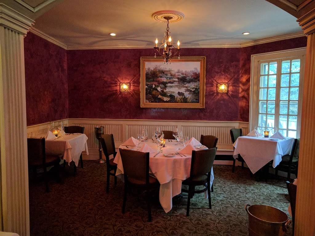 Rumson House | restaurant | 26 Ridge Rd, Rumson, NJ 07760, USA | 7328522650 OR +1 732-852-2650