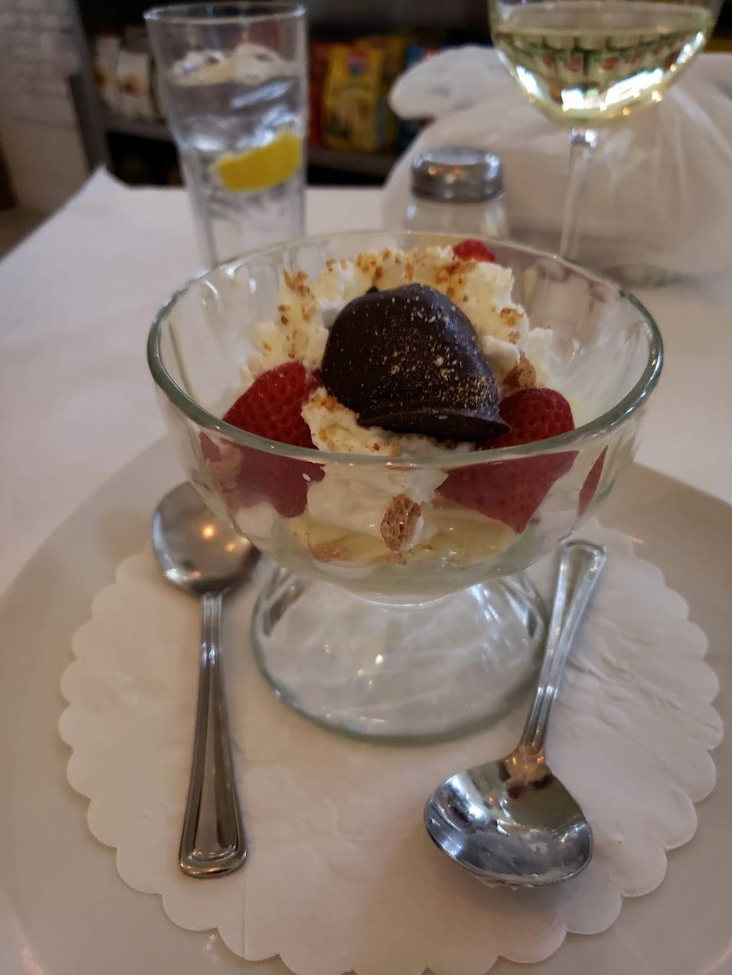 Trattoria Express | cafe | 3 Wake Robin Rd, Lincoln, RI 02865, USA | 4013335261 OR +1 401-333-5261