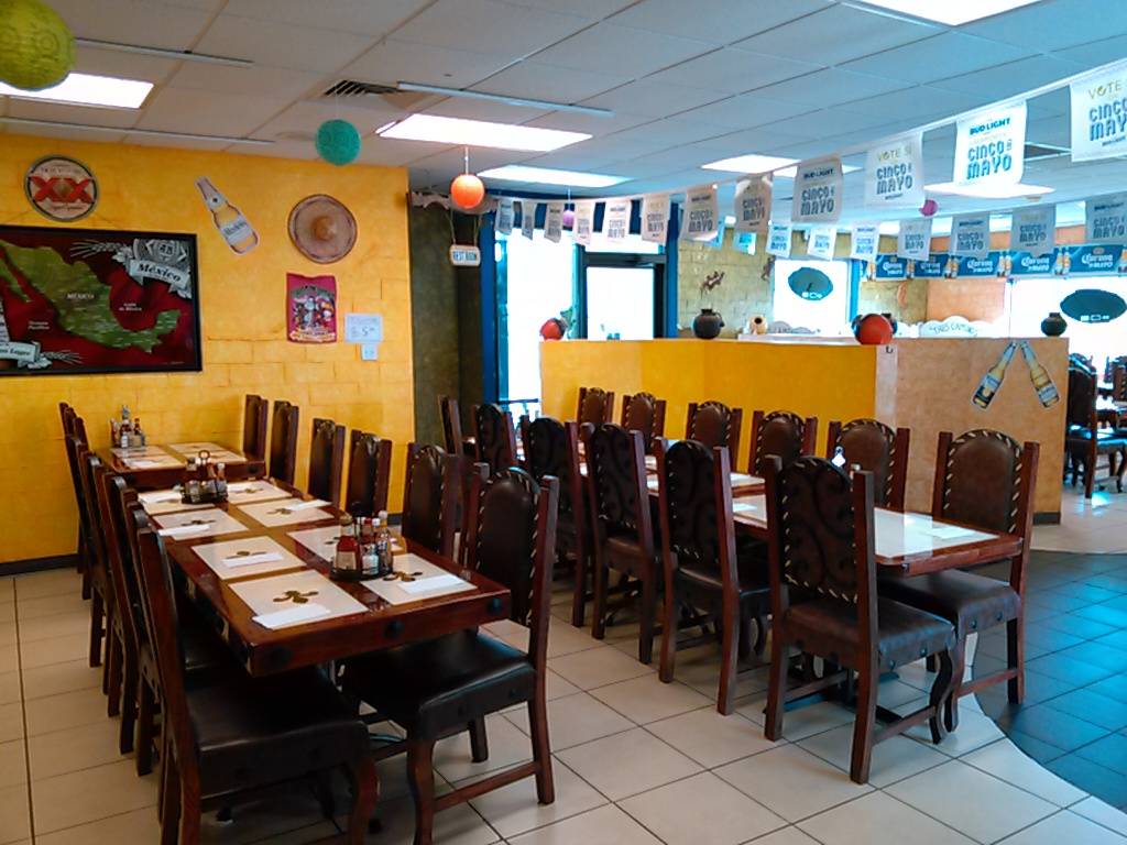 Los Tres Caminos | restaurant | 1802 IL-1, Marshall, IL 62441, USA | 2178262666 OR +1 217-826-2666