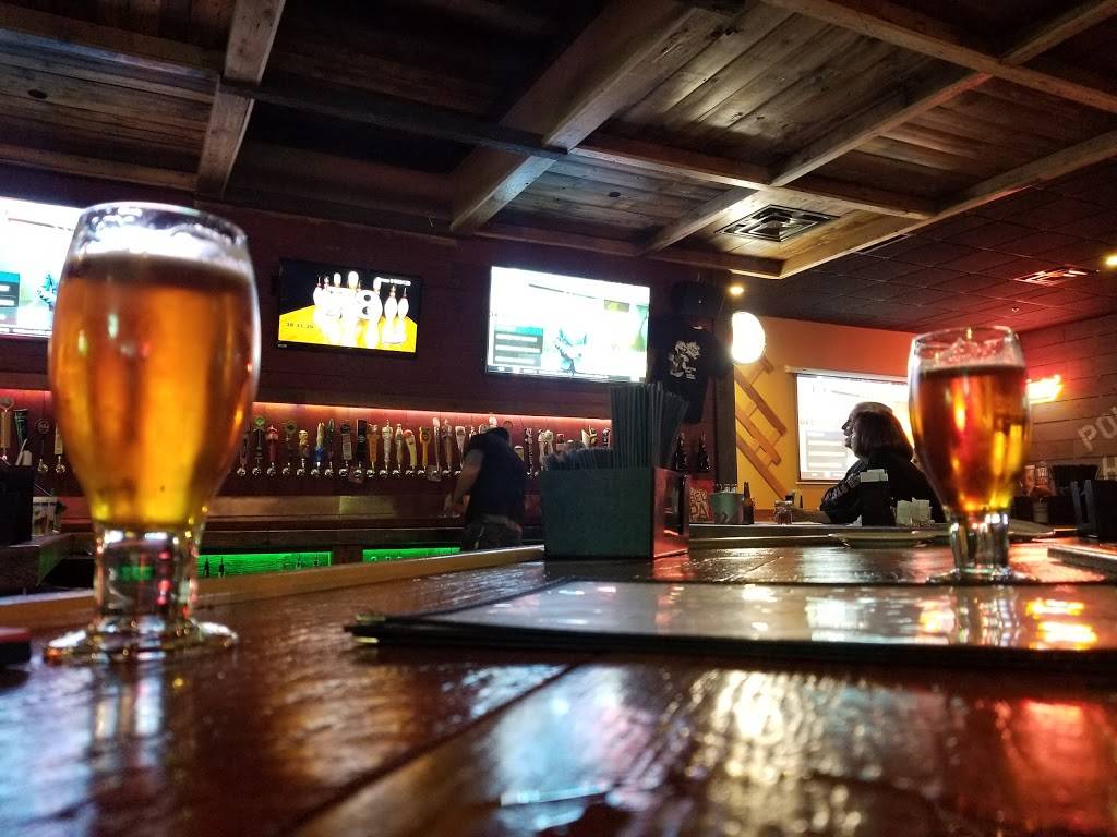 Pour House | restaurant | 3131 Center Rd, Youngstown, OH 44514, USA | 3307074548 OR +1 330-707-4548