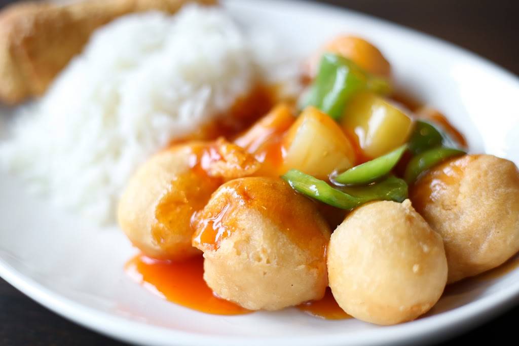 Mos Asian Bistro | restaurant | 1353 W Fullerton Ave, Chicago, IL 60614, USA | 7732481758 OR +1 773-248-1758