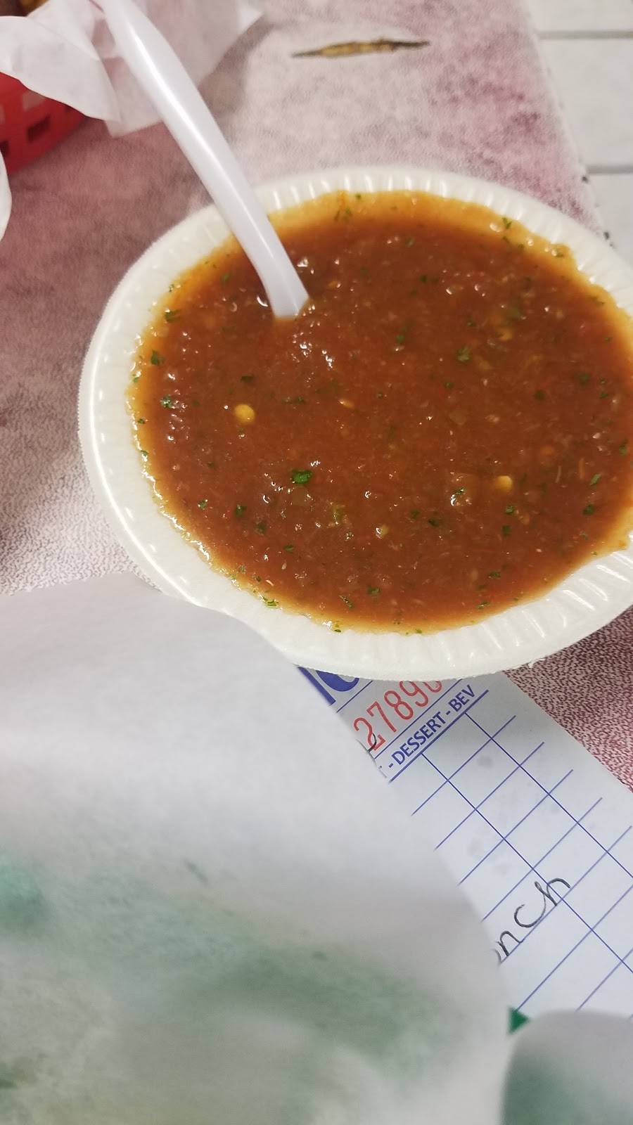 Nenas Mexican Restaurant | restaurant | 423 W Plantation Dr, Clute, TX 77531, USA | 9792652743 OR +1 979-265-2743