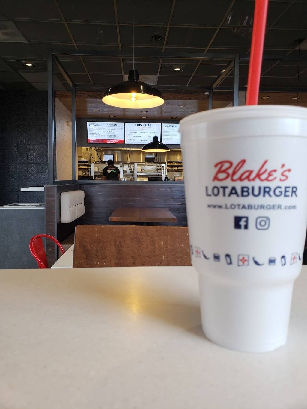 Blakes Lotaburger | restaurant | 1640 Gibson Blvd SE, Albuquerque, NM 87106, USA | 5052249990 OR +1 505-224-9990