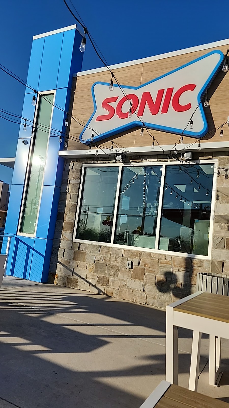 Sonic Drive-In | restaurant | 8602 FM 969 Building 2, Austin, TX 78724, USA | 5126842437 OR +1 512-684-2437