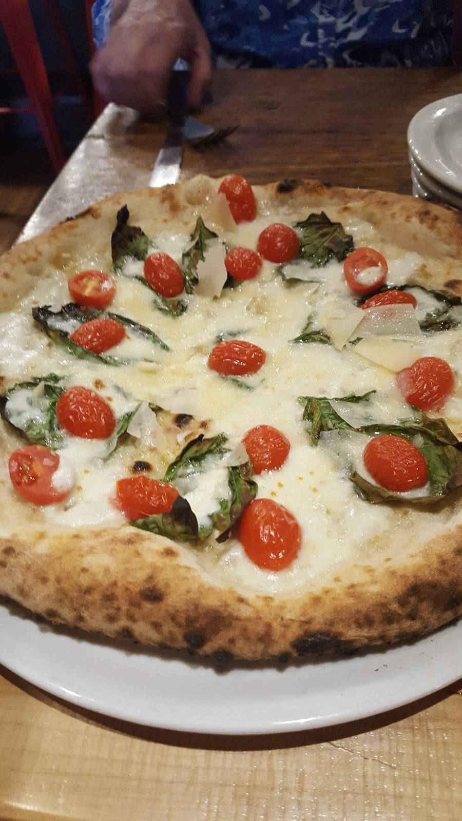 Red Vespa | restaurant | 208 E Main St, Solon, IA 52333, USA | 3196242080 OR +1 319-624-2080