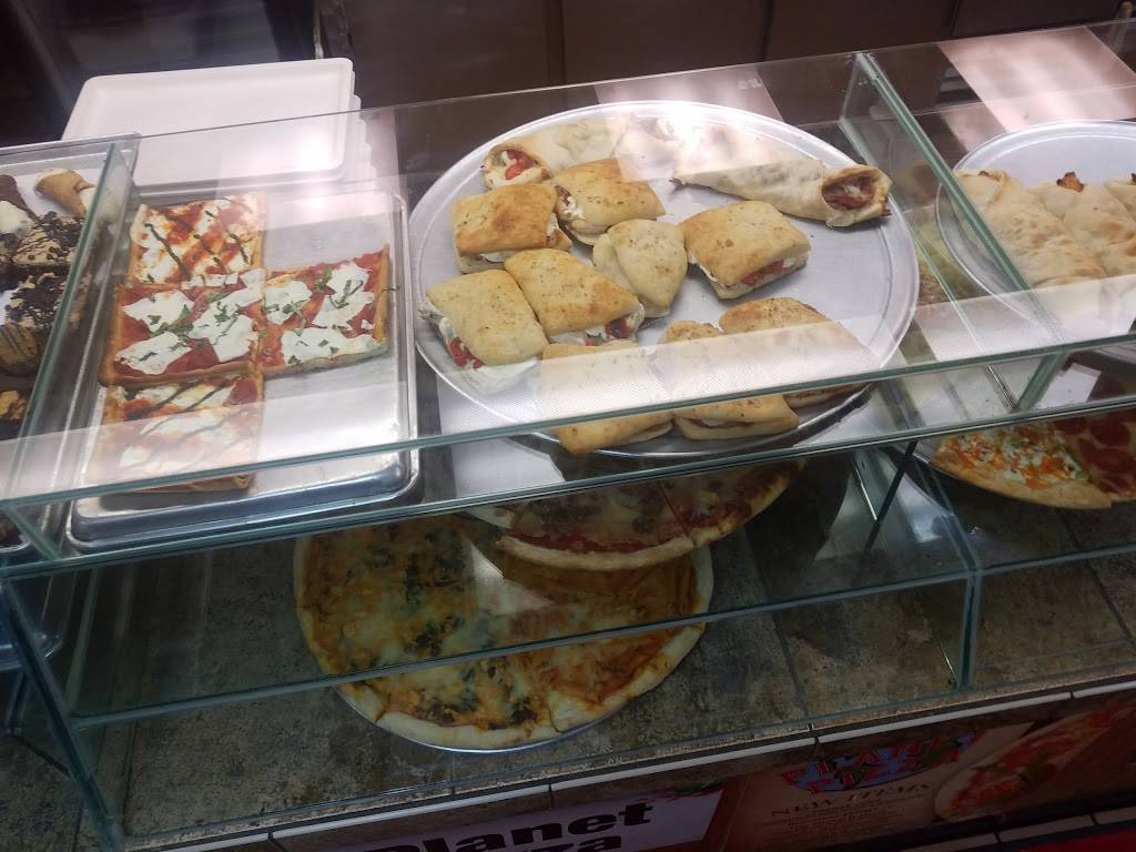Planet Pizza | restaurant | 126 Windermere Ave, Greenwood Lake, NY 10925, USA | 8454772404 OR +1 845-477-2404