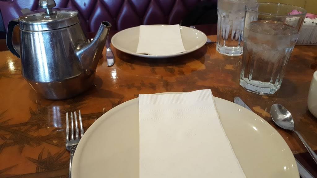 Peking Gourmet | restaurant | 5732 Buckeystown Pike #16, Frederick, MD 21704, USA | 3018460001 OR +1 301-846-0001