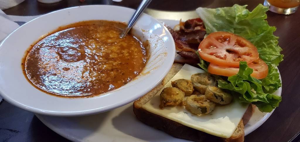 Ts Redneck Steakhouse | restaurant | 221 Evergreen Pkwy, Lebanon, MO 65536, USA | 4175323519 OR +1 417-532-3519