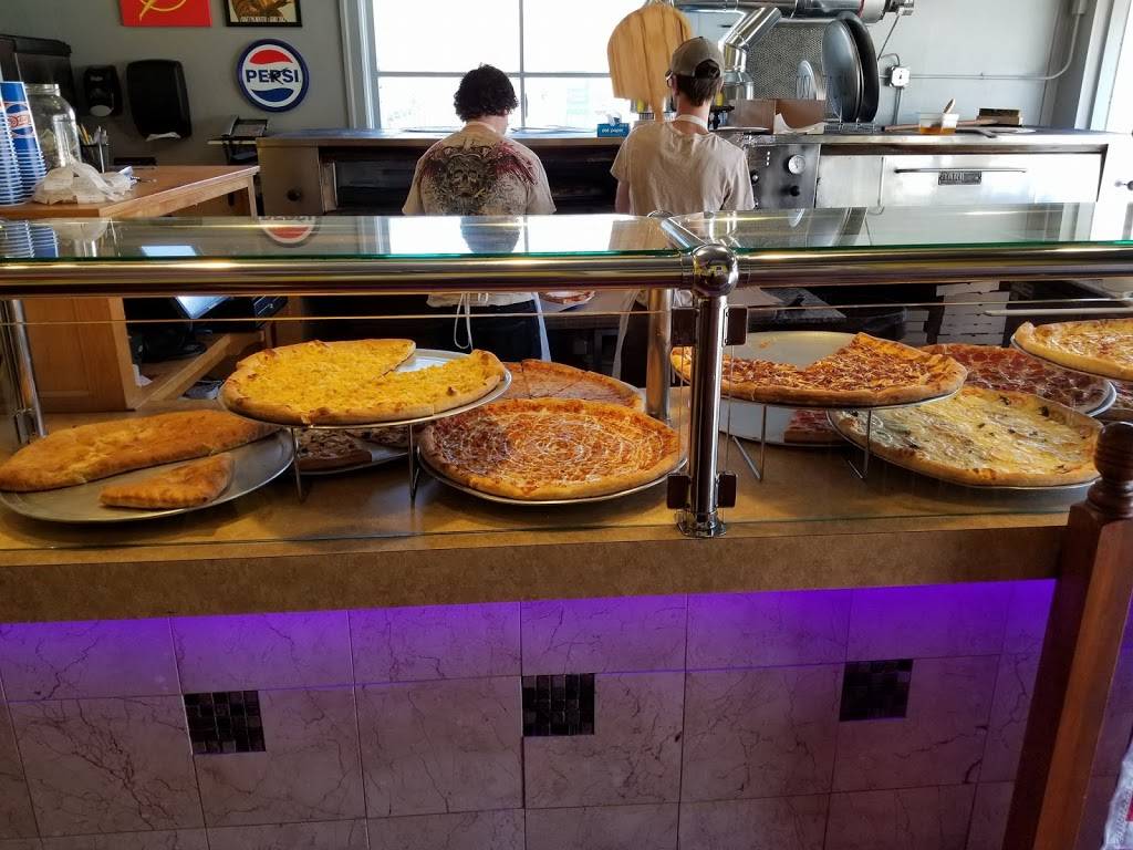 Sals Pizza Cedarburg | restaurant | W63N635 Washington Ave, Cedarburg, WI 53012, USA | 2623750011 OR +1 262-375-0011