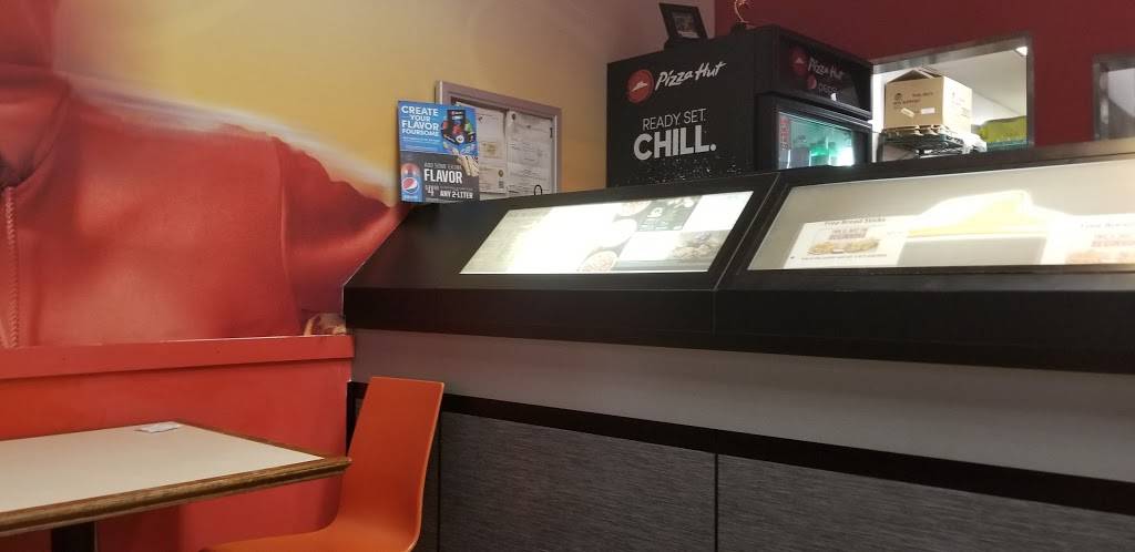 Pizza Hut | restaurant | 5844 Atlantic Blvd, Jacksonville, FL 32207, USA | 9047277500 OR +1 904-727-7500