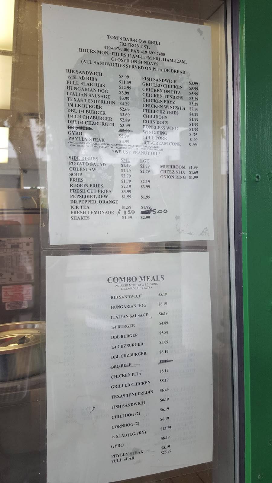 Toms B.B.Q & Grill | restaurant | 702 Front St, Toledo, OH 43605, USA | 4196977400 OR +1 419-697-7400