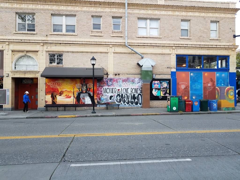 Starbucks | cafe | 4233 SW Alaska St, Seattle, WA 98116, USA | 2066593373 OR +1 206-659-3373