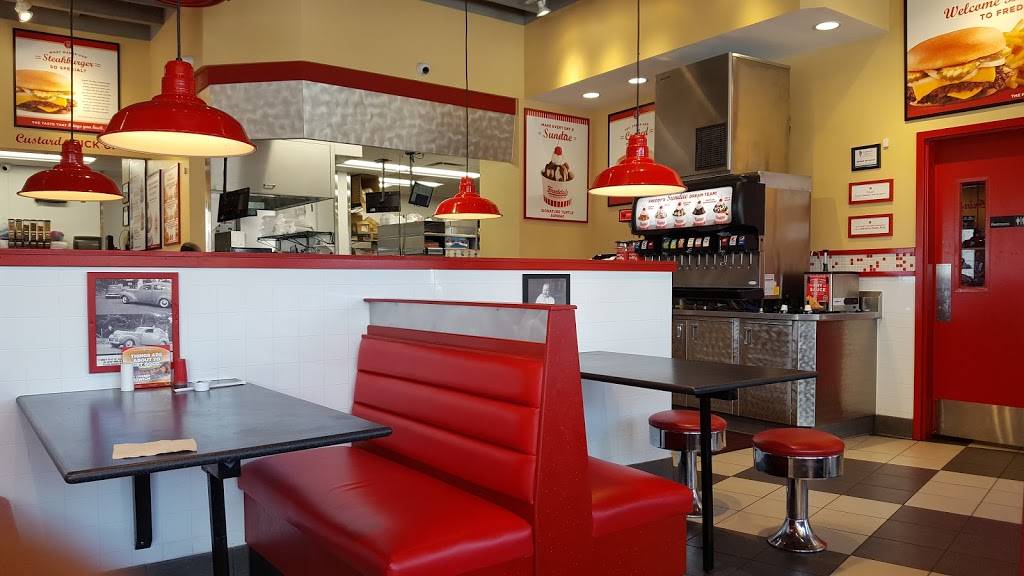 Freddys Frozen Custard & Steakburgers | restaurant | 2795 Gulf Fwy S, League City, TX 77573, USA | 2813090309 OR +1 281-309-0309