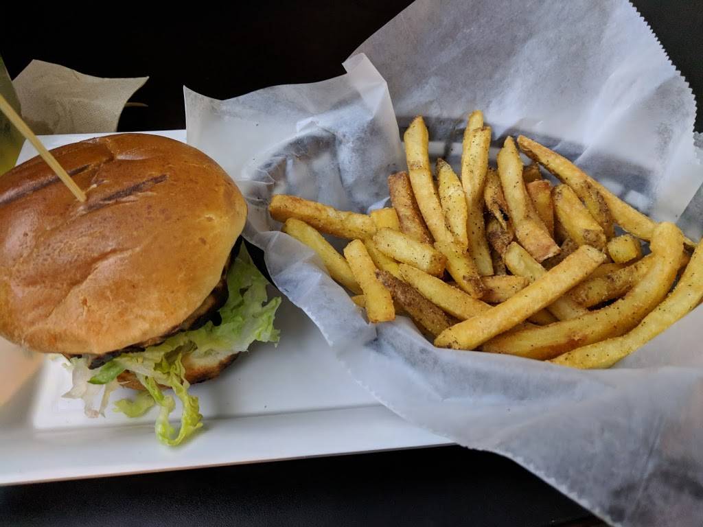 Wicked Wings Company Ware MA | restaurant | 136 Pleasant St, Ware, MA 01082, USA | 4132770020 OR +1 413-277-0020