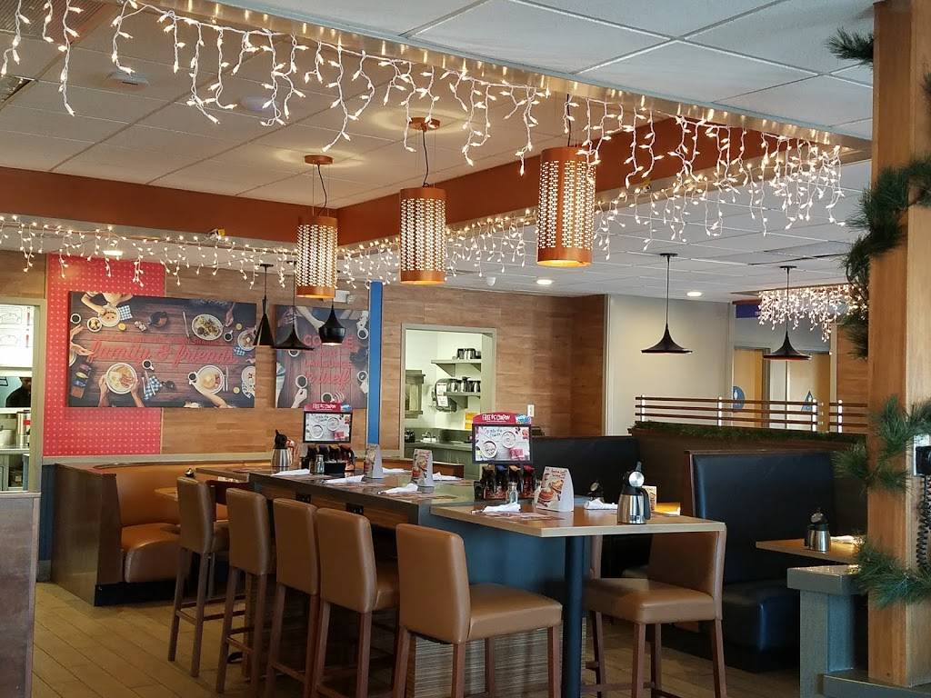 IHOP | bakery | 46 RHL Blvd, South Charleston, WV 25309, USA | 3047460070 OR +1 304-746-0070