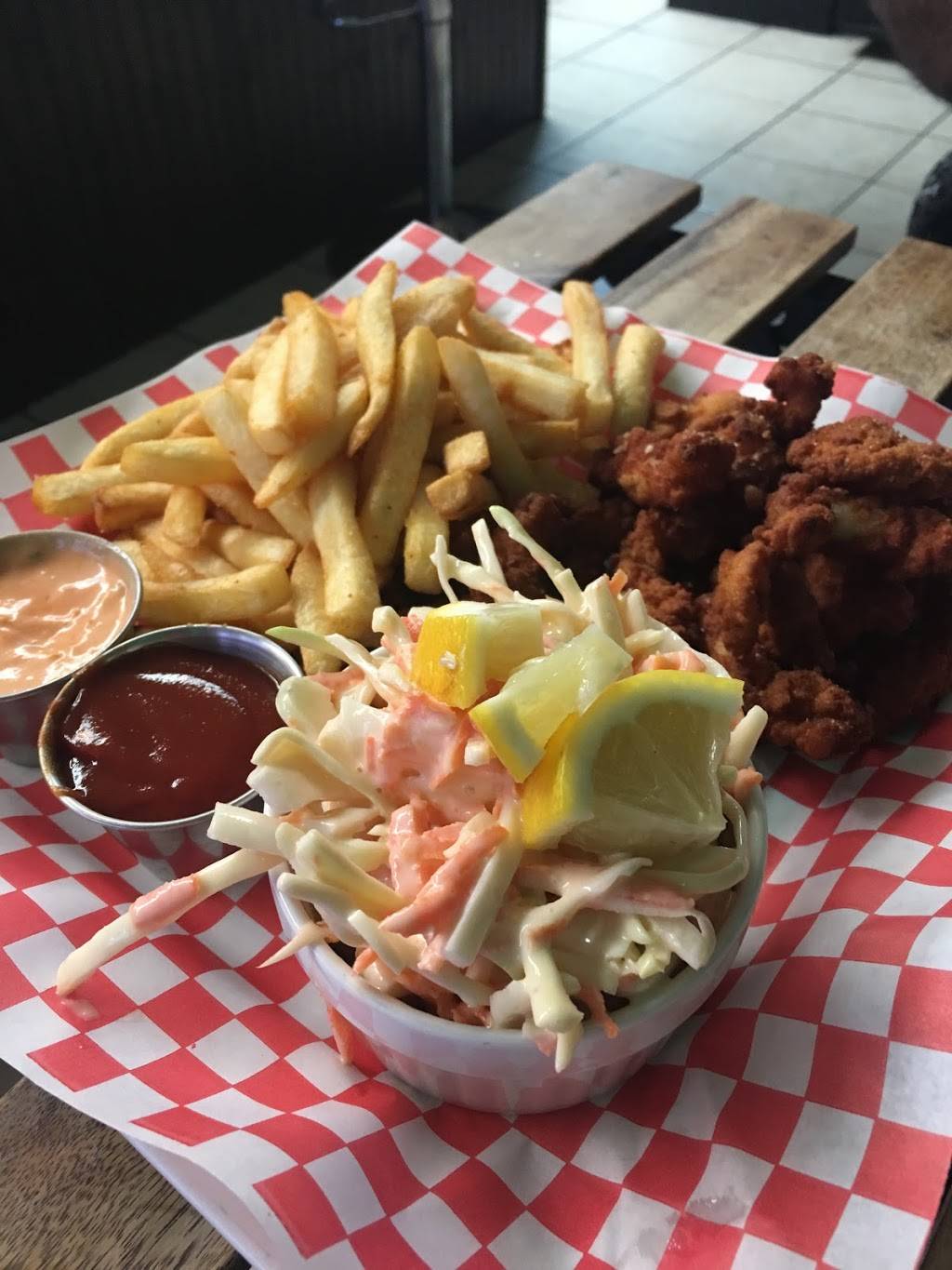 The Mermaid | restaurant | 250 Kerr St, Oakville, ON L6K 3B2, Canada | 9058490870 OR +1 905-849-0870