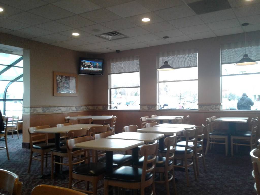 Wendys | restaurant | 123 Inkster Rd, Garden City, MI 48135, USA | 7344274020 OR +1 734-427-4020