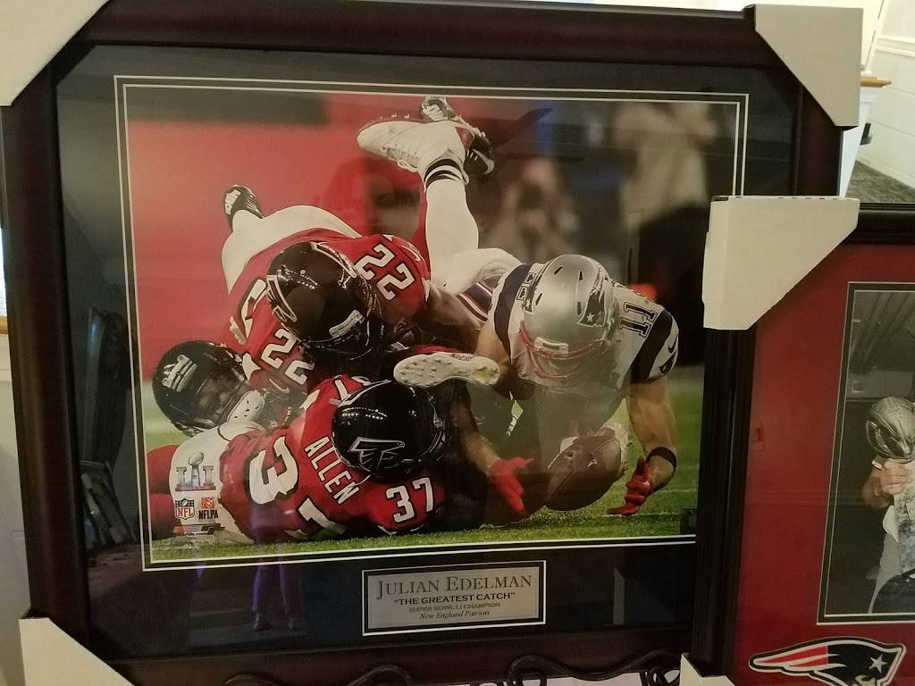 Breakaway | restaurant | Route 1 North, 221 Newbury St, Danvers, MA 01923, USA | 9787747270 OR +1 978-774-7270