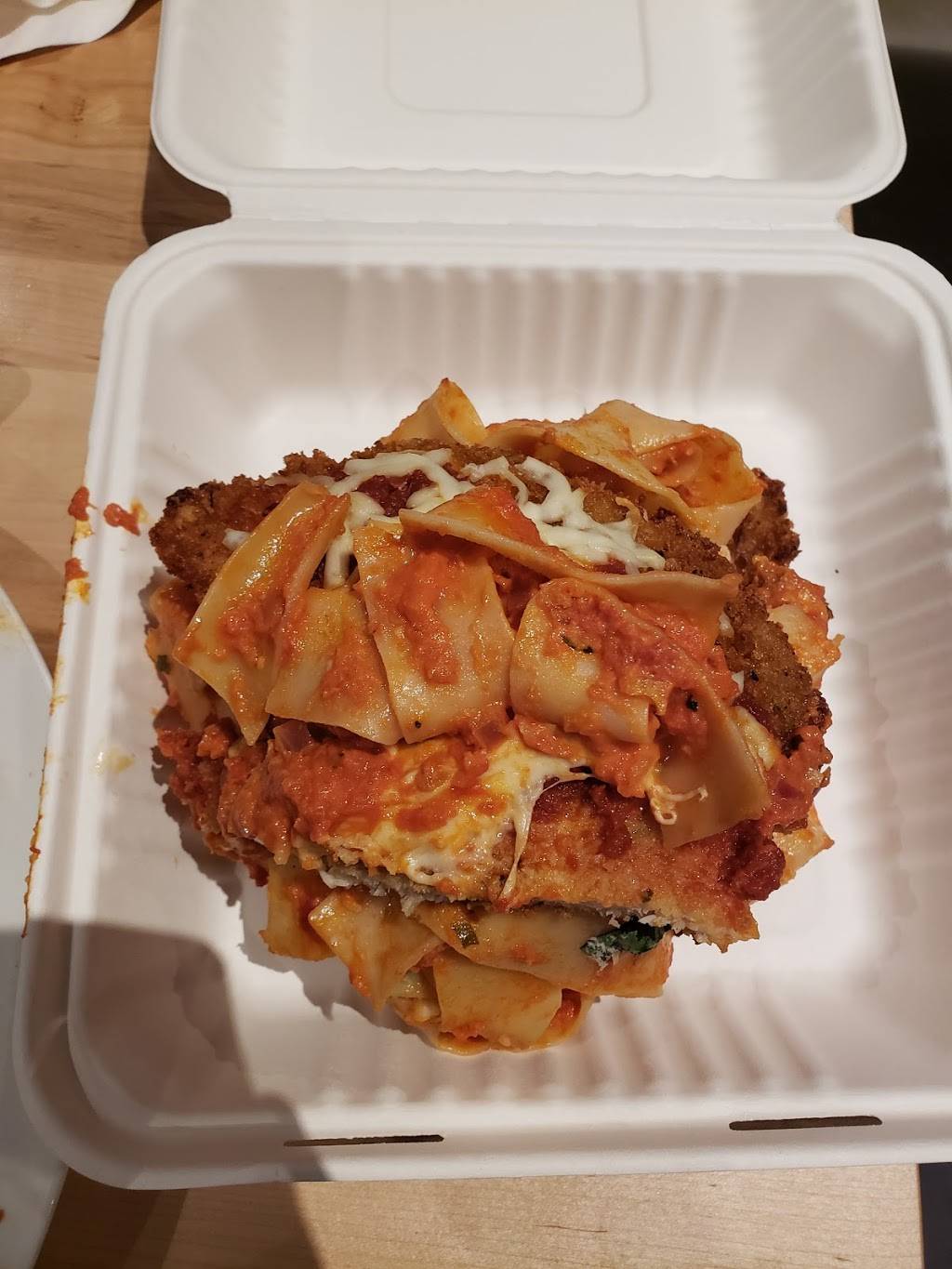 Republic House Social Eatery | restaurant | 1900 King St E, Hamilton, ON L8K 1W1, Canada | 6476881968 OR +1 647-688-1968