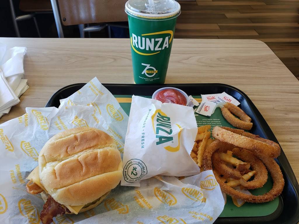 Runza Restaurant | restaurant | 430 168th St, Omaha, NE 68118, USA | 4022893555 OR +1 402-289-3555