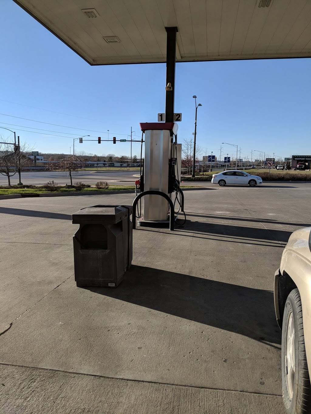 Caseys | restaurant | 1987 2nd St, Coralville, IA 52241, USA | 3193383414 OR +1 319-338-3414