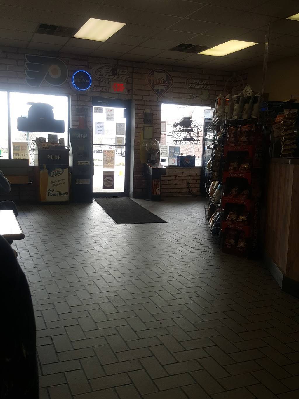 Lees Hoagie House | meal takeaway | 506 S Oxford Valley Rd, Fairless Hills, PA 19030, USA | 2155471300 OR +1 215-547-1300