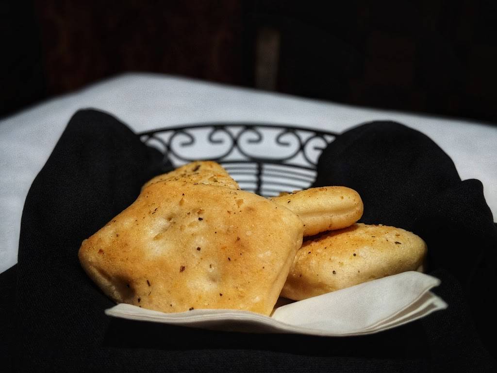 Loccino Italian Grill & Bar | restaurant | 5600 Crooks Rd #106, Troy, MI 48098, USA | 2488130700 OR +1 248-813-0700