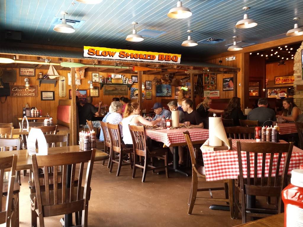 Famous Daves Bar-B-Que | restaurant | 9911 NE Cascades Pkwy, Portland, OR 97220, USA | 5034939000 OR +1 503-493-9000