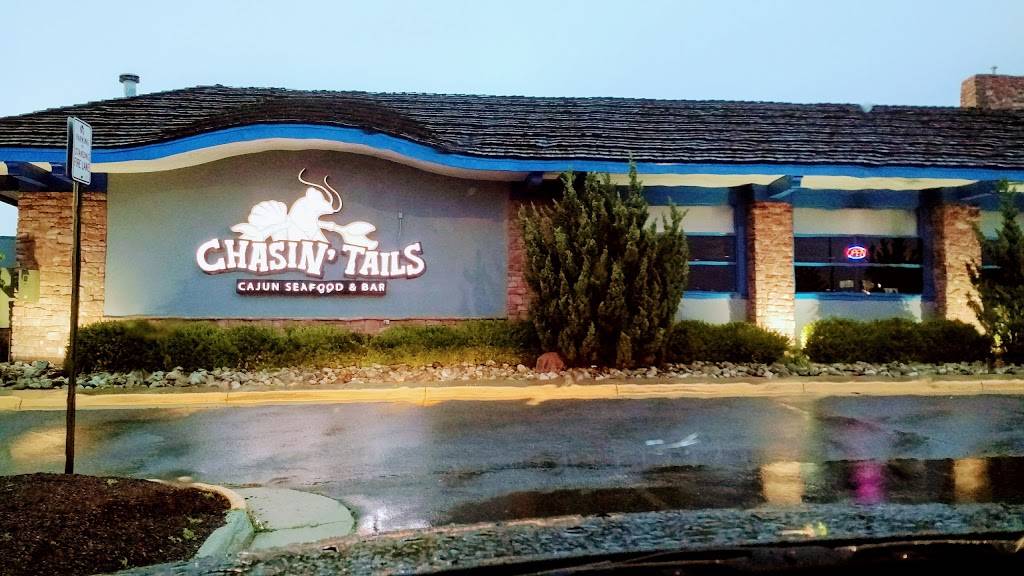 Chasin Tails | restaurant | 5815 Trinity Pkwy, Centreville, VA 20120, USA | 5713511270 OR +1 571-351-1270